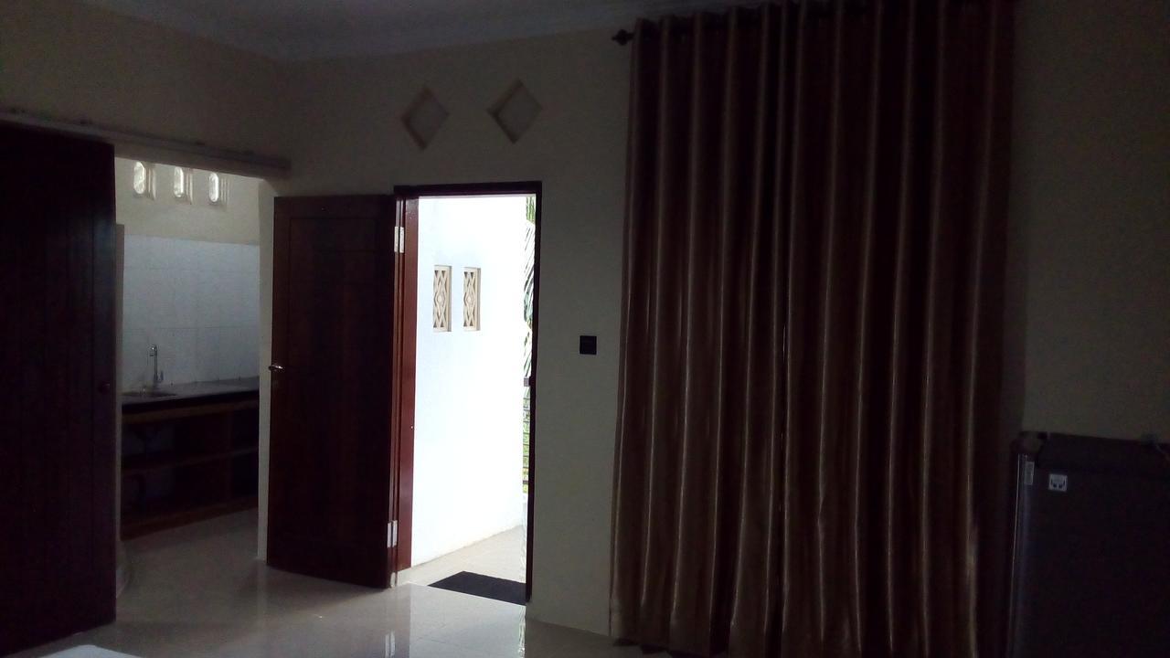 Rasti Homestay Kuta  Exterior photo